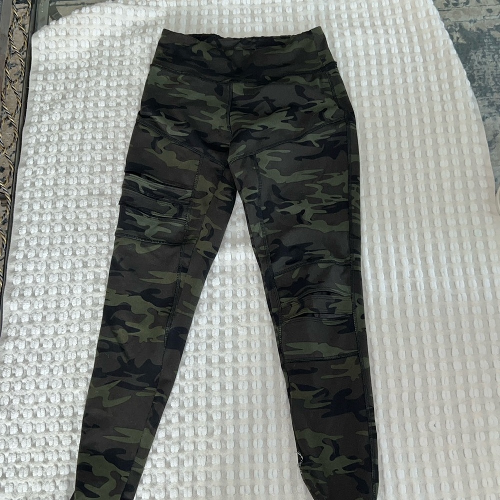 Jessica Simpson leggings